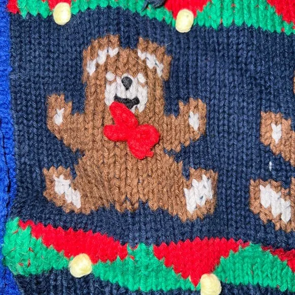 Traditional Tradng Co Christmas Holiday Sweater with a Varsity Vibe Size… - Picture 5 of 10